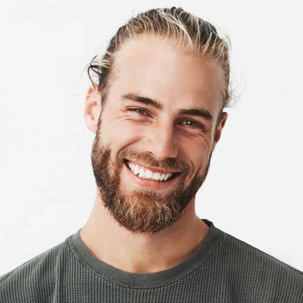 https://vanguardspartners.com/wp-content/uploads/2023/11/team_06.jpg
